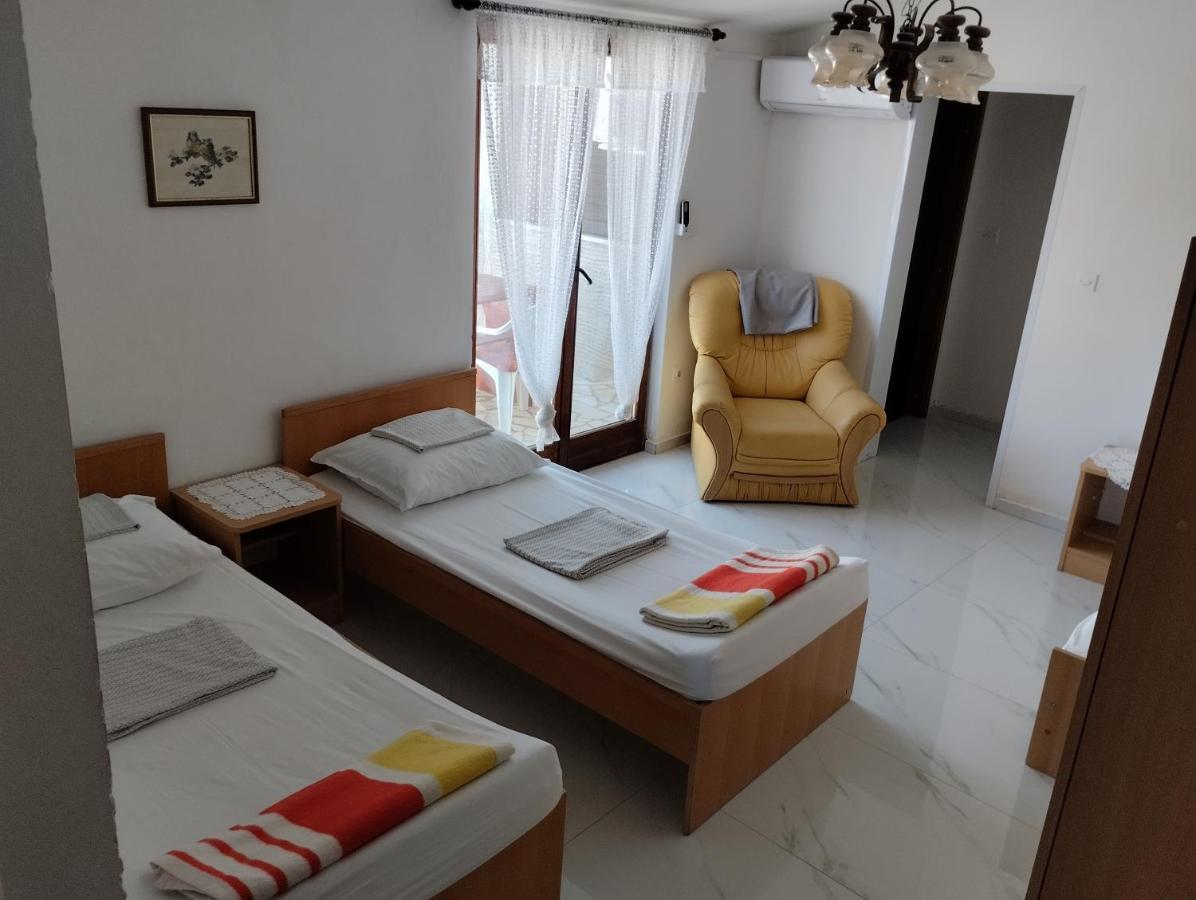 Braco Apartments By The Sea With A Sea View Zaboric Exterior foto